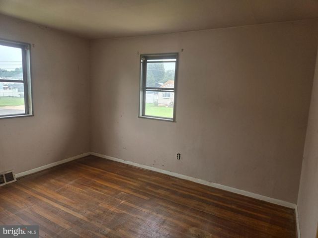 625 ANDREA RD, Runnemede, NJ 08078