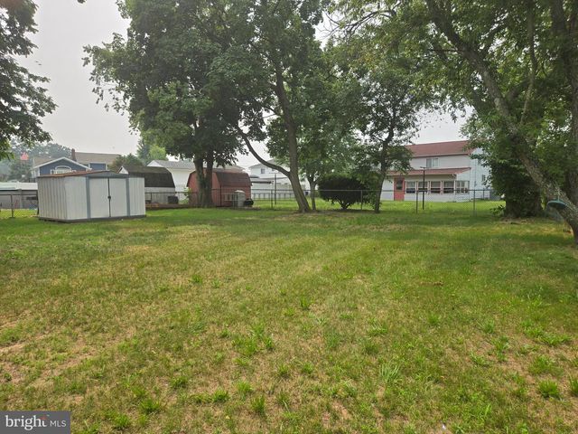 625 ANDREA RD, Runnemede, NJ 08078