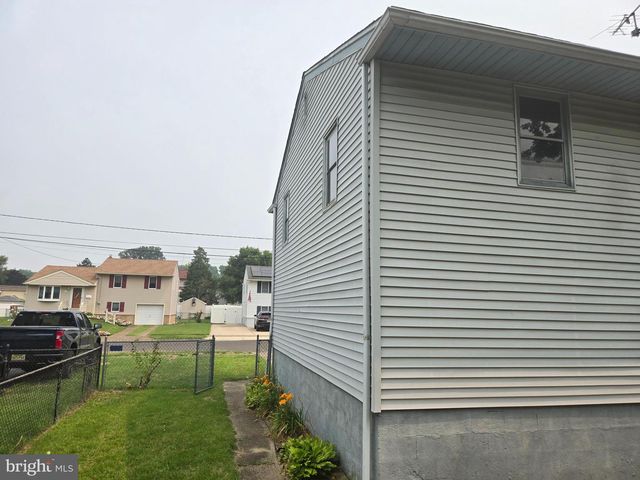 625 ANDREA RD, Runnemede, NJ 08078
