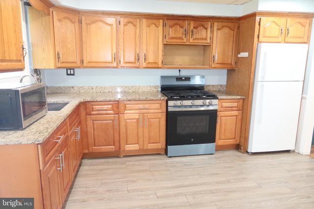 9131 BUSTLETON AVE, Philadelphia, PA 19115
