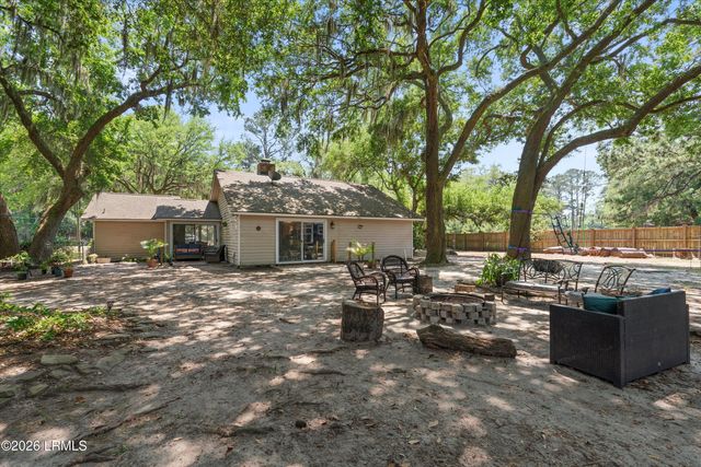 6027 Vaux Road, Beaufort, SC 29906