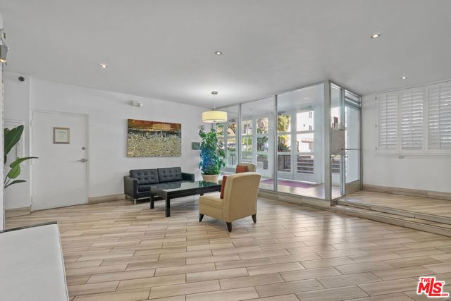 1531 Camden Avenue 106, Los Angeles, CA 90025