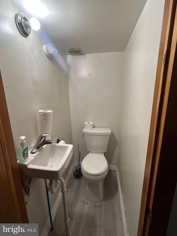 253 W BROAD ST, Tamaqua, PA 18252