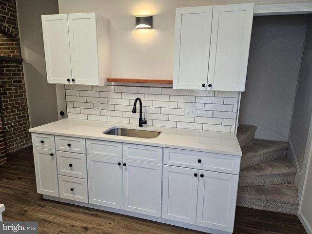 253 W BROAD ST, Tamaqua, PA 18252