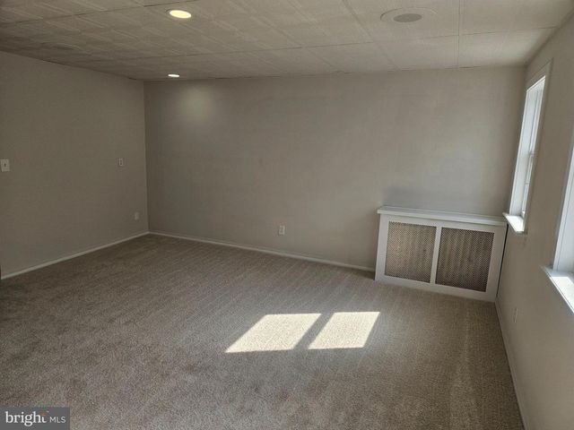 253 W BROAD ST, Tamaqua, PA 18252