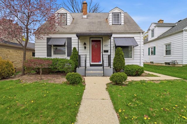 8526 W Center STREET, Milwaukee, WI 53222