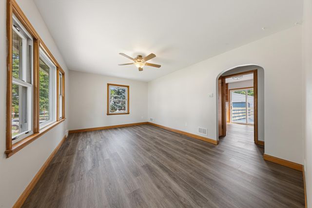814 11th Street NW, Rochester, MN 55901