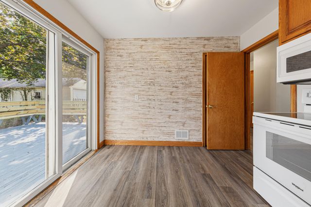 814 11th Street NW, Rochester, MN 55901