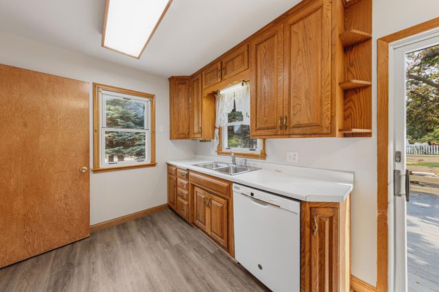 814 11th Street NW, Rochester, MN 55901