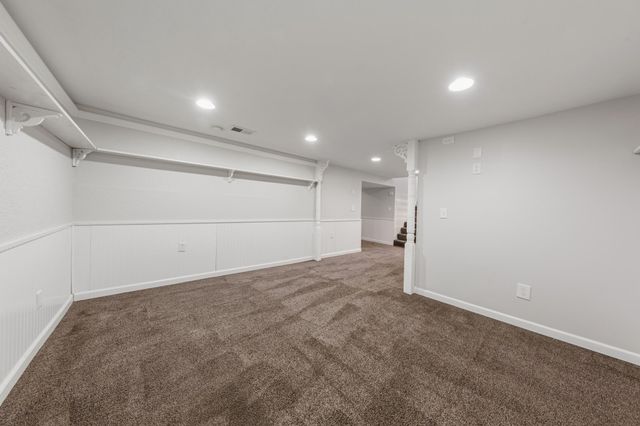 814 11th Street NW, Rochester, MN 55901