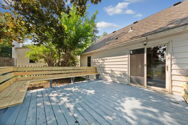 814 11th Street NW, Rochester, MN 55901