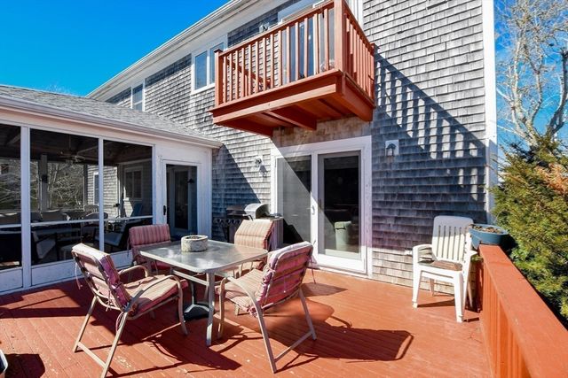 16 Bass Point Road, Marion, MA 02738