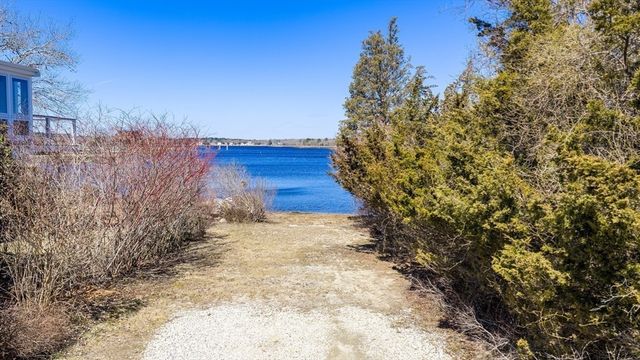 16 Bass Point Road, Marion, MA 02738
