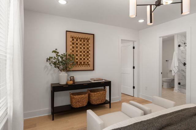 139 Hart Ln, Nashville, TN 37207