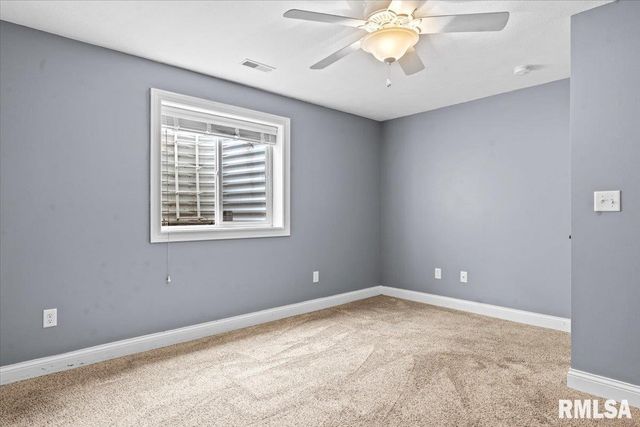 1809 Spartan Drive, Chatham, IL 62629