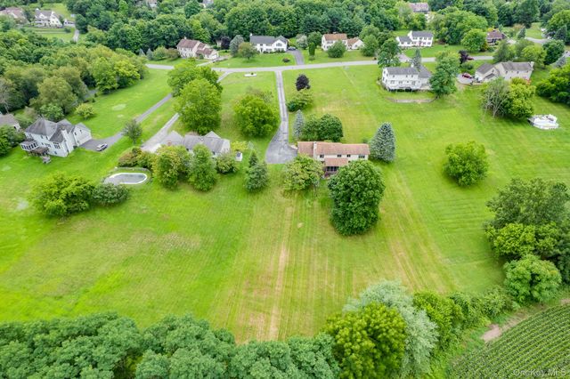 27 Patricia Drive, Pleasant Valley, NY 12569