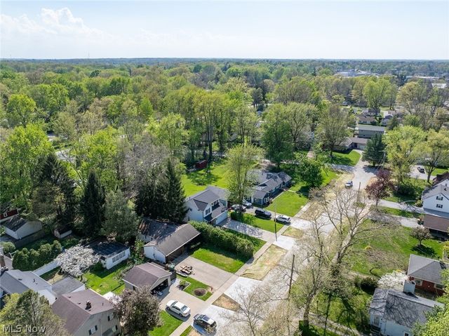8716 Blossom Drive, Mentor, OH 44060