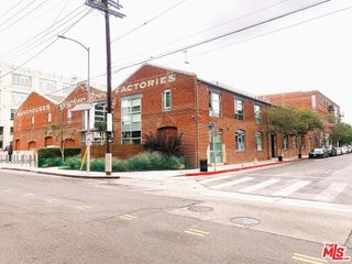527 Molino Street 202, Los Angeles, CA 90013