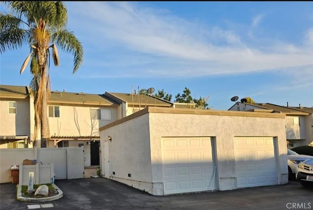 1015 Clark, Riverside, CA 92501