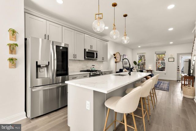 209 CROMWELL TER NE, Washington, DC 20002