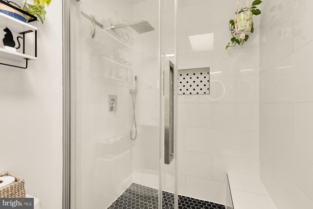 209 CROMWELL TER NE, Washington, DC 20002