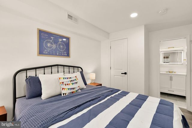 209 CROMWELL TER NE, Washington, DC 20002