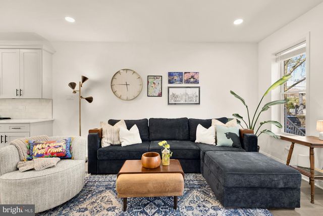 209 CROMWELL TER NE, Washington, DC 20002