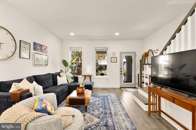 209 CROMWELL TER NE, Washington, DC 20002