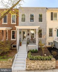 209 CROMWELL TER NE, Washington, DC 20002