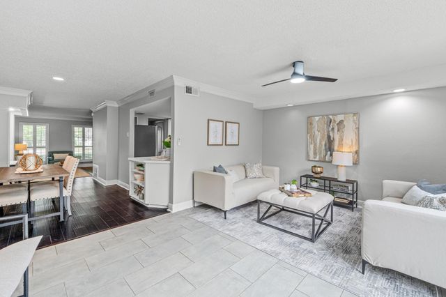 6109 Bullard DR A, Austin, TX 78757