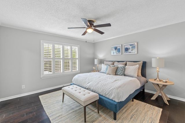 6109 Bullard DR A, Austin, TX 78757