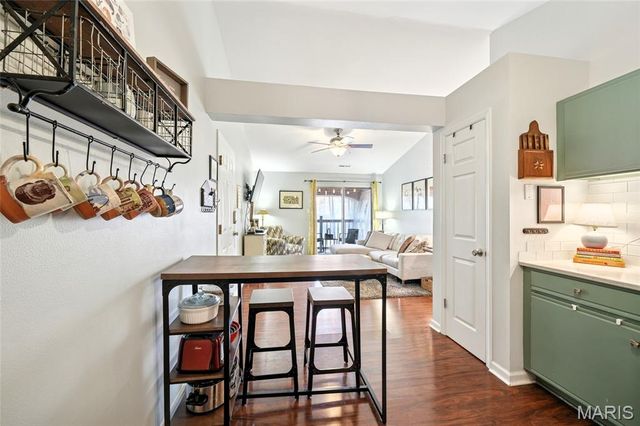 1923 Marine Terrace Drive K, St Louis, MO 63146