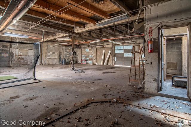 3239 W Mcnichols Road, Detroit, MI 48221