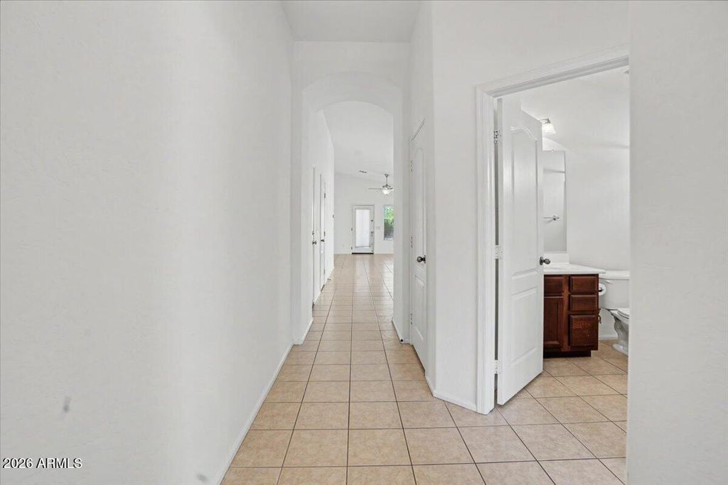 Image 2 of property listing at 24726 N 29th Place, Phoenix, AZ 85024