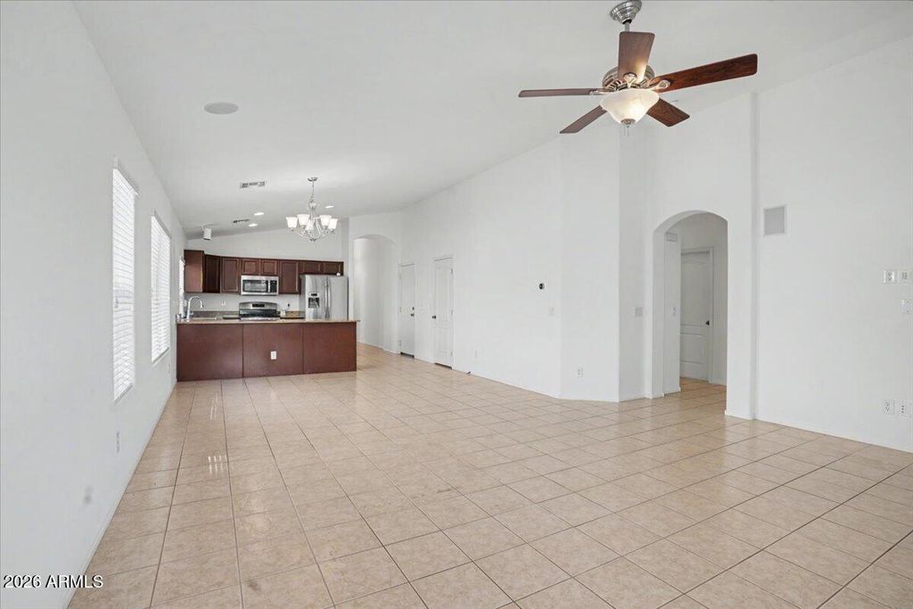 Image 5 of property listing at 24726 N 29th Place, Phoenix, AZ 85024