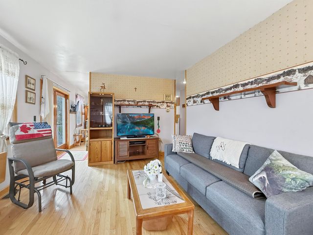 347 River Road, Canaan, VT 05902