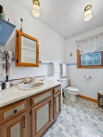 347 River Road, Canaan, VT 05902