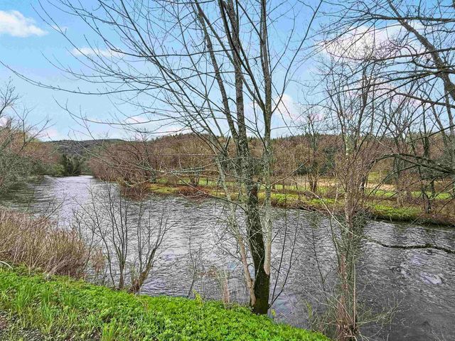 347 River Road, Canaan, VT 05902