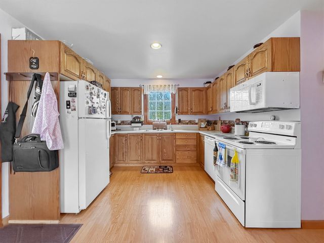 347 River Road, Canaan, VT 05902