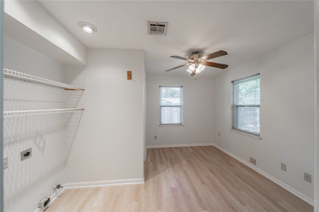 1233 Fair Oaks Drive, Irving, TX 75060