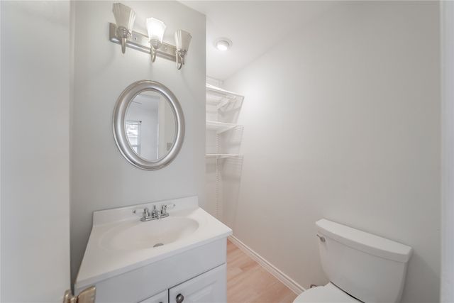 1233 Fair Oaks Drive, Irving, TX 75060