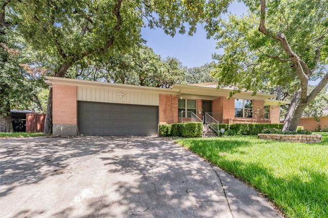 1233 Fair Oaks Drive, Irving, TX 75060