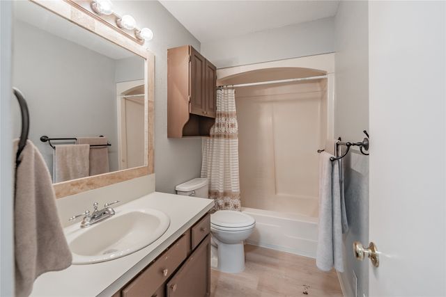 1233 Fair Oaks Drive, Irving, TX 75060
