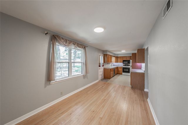 1233 Fair Oaks Drive, Irving, TX 75060