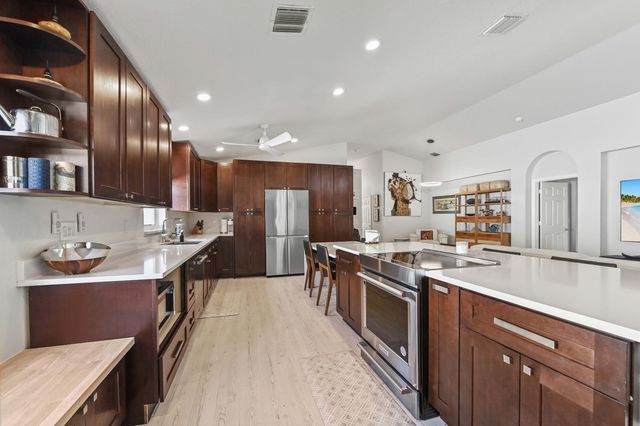 8856 Thames River Drive, Boca Raton, FL 33433