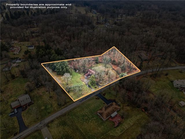 622 Woodland Dr, Pulaski Twp, PA 16143