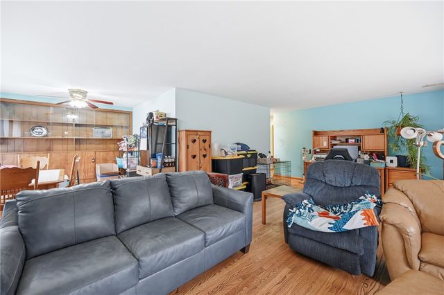 622 Woodland Dr, Pulaski Twp, PA 16143