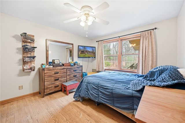 622 Woodland Dr, Pulaski Twp, PA 16143