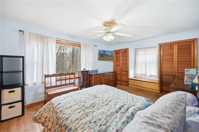 622 Woodland Dr, Pulaski Twp, PA 16143