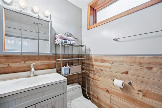 622 Woodland Dr, Pulaski Twp, PA 16143